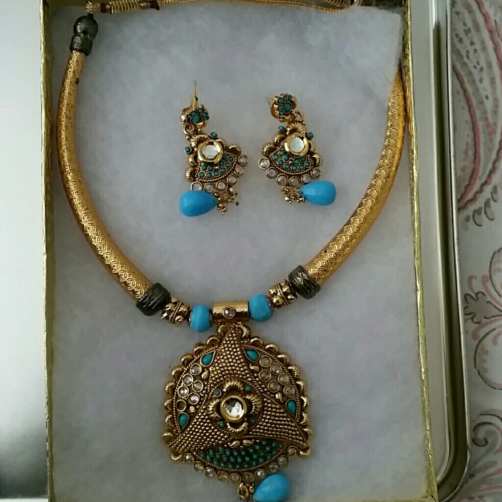 Traditional Indian jewelry set